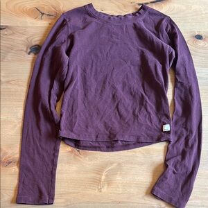 Vuori long sleeve maroon top
